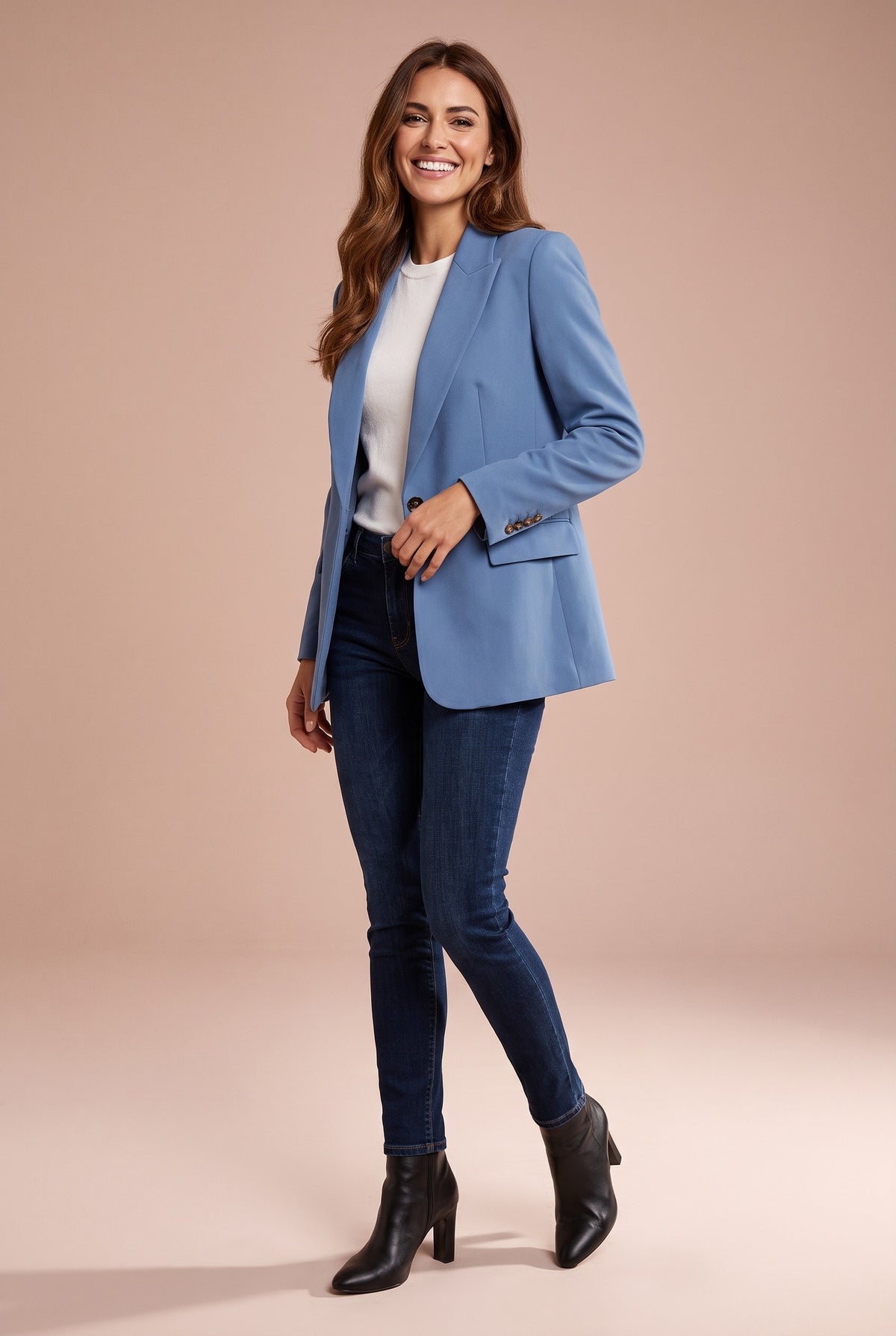 ALESSIA Single Breasted Boyfriend Blazer in blue, front