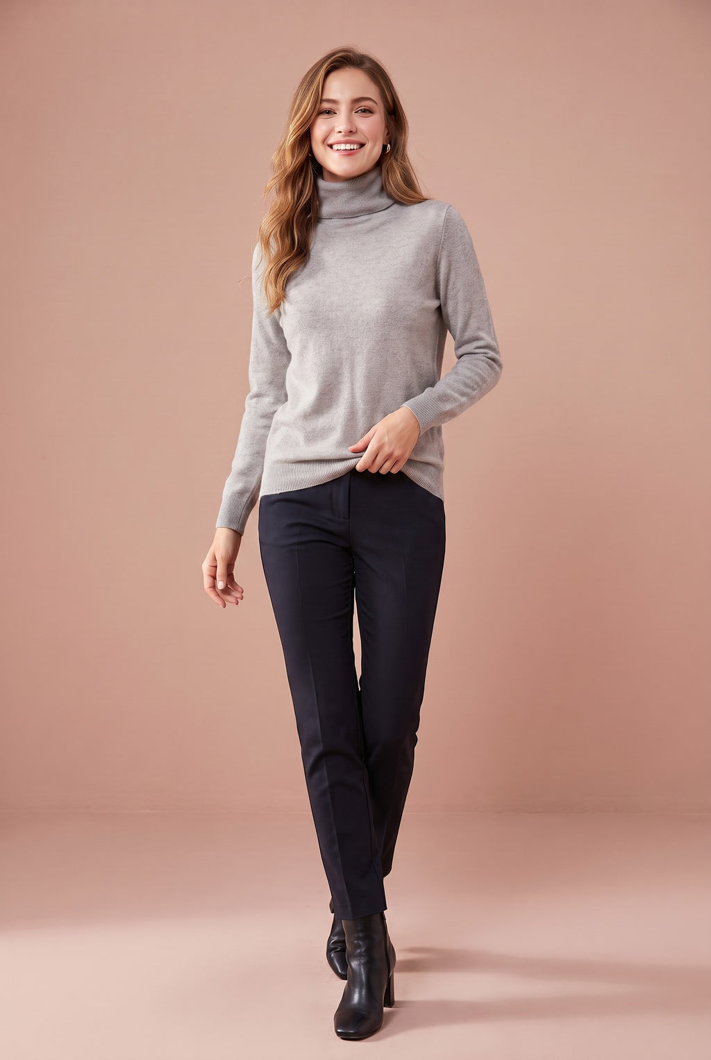 DAHLIA Merino Wool Mock Neck Jumper in light grey, front
