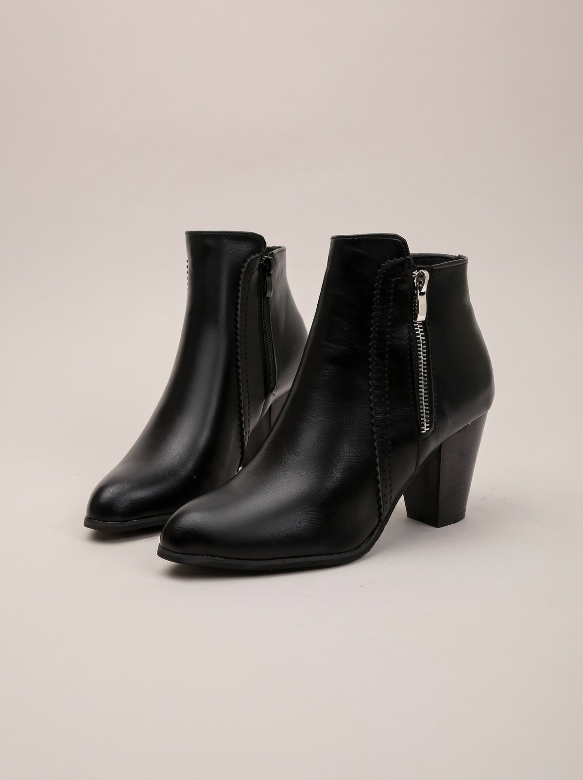 LUCINDA Block Heel Zip Ankle Boots in black, front